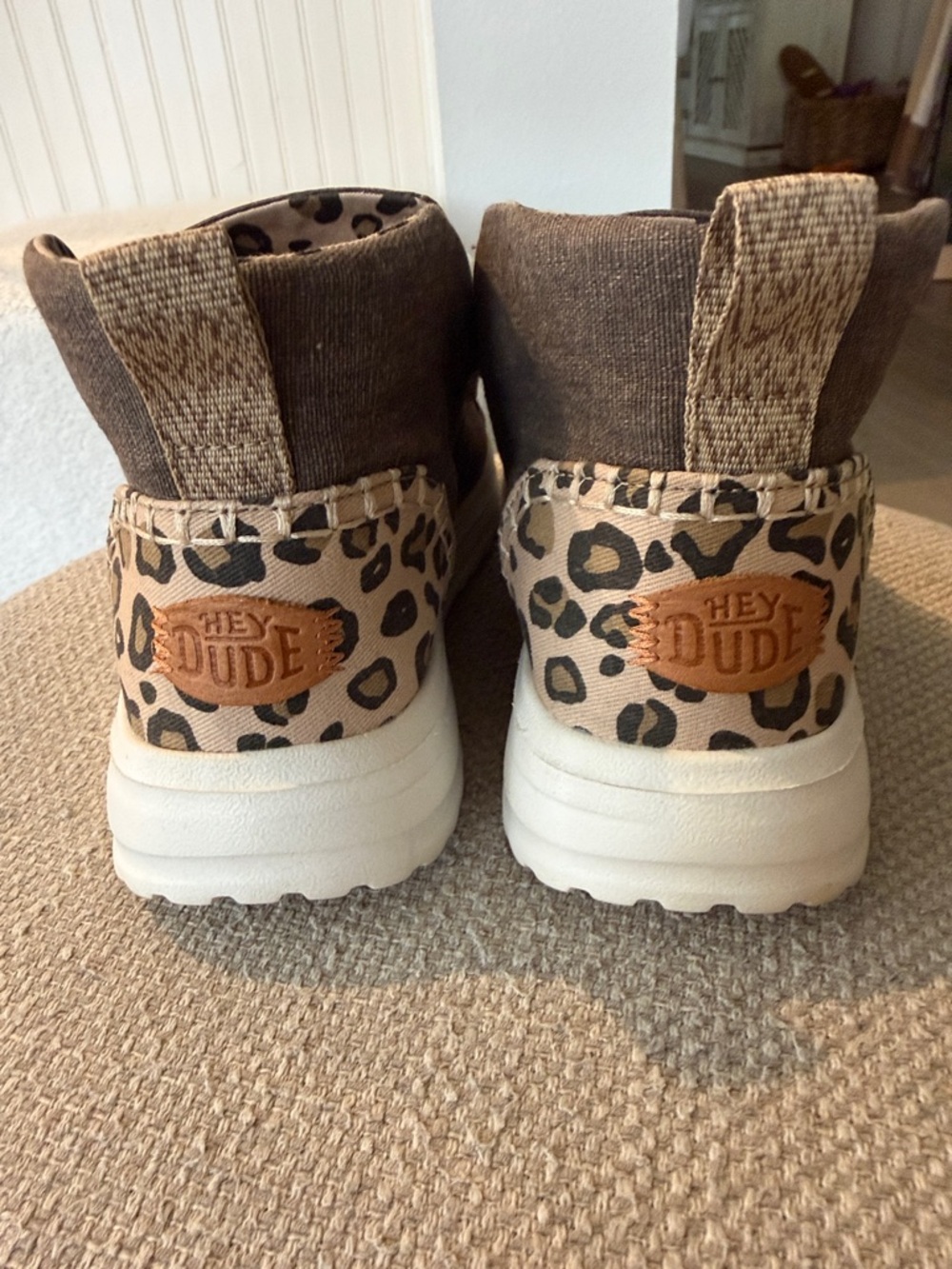 Hey Dude women’s size 6 Brown Slip-On Shoes with Leopard Accent - Picture 4 of 5